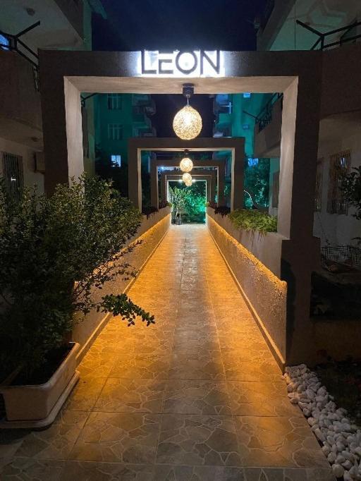 Side Leon Otel Exterior foto